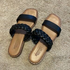 CUSHIONAIRE black braided slide sandals